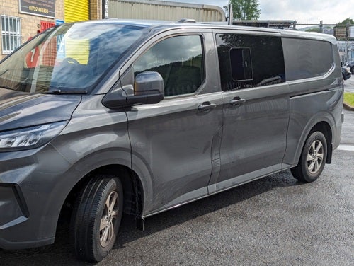 Side window, right, privacy, with front to rear slider, Ford Transit Custom 23-> / VW T7